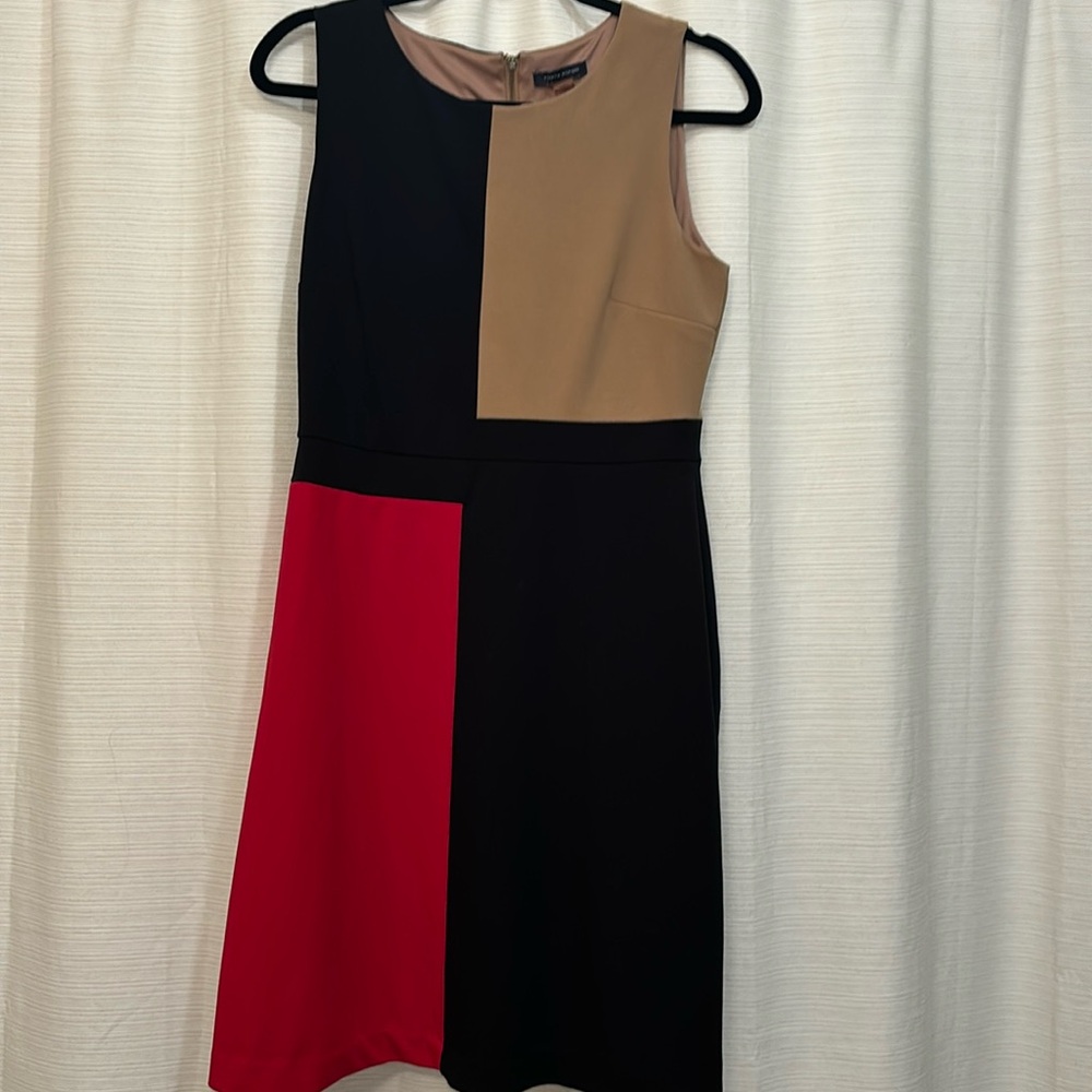 Size 8 Tommy Hilfiger dress.